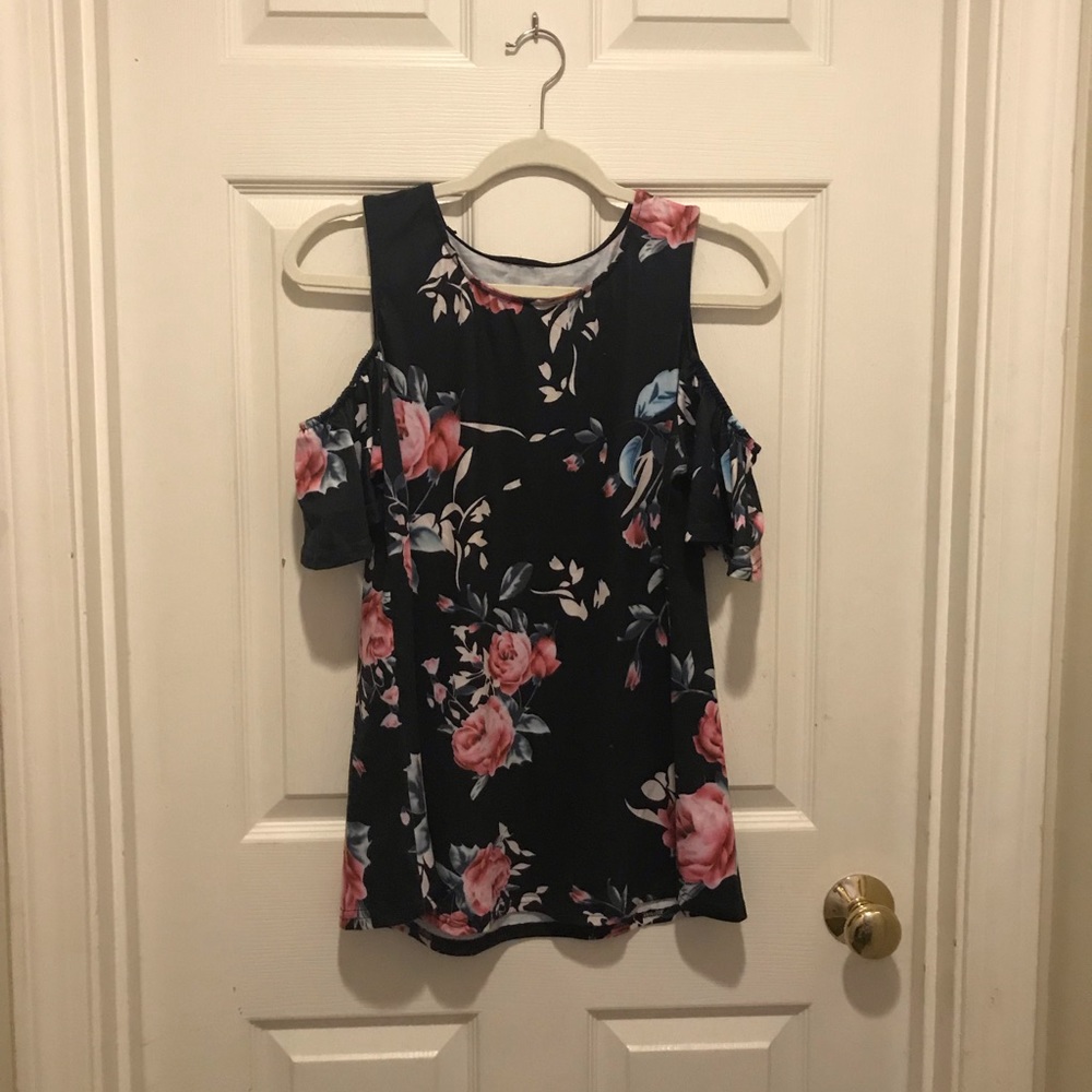 💐 Cold Shoulder Floral Top Black & Pink